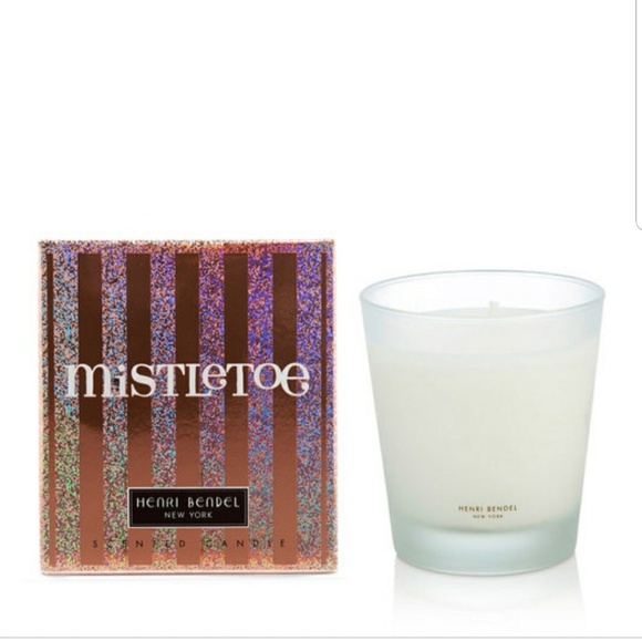 Mistletoe Signature Henri Bendel Luxury Candle - Picture 4 of 4